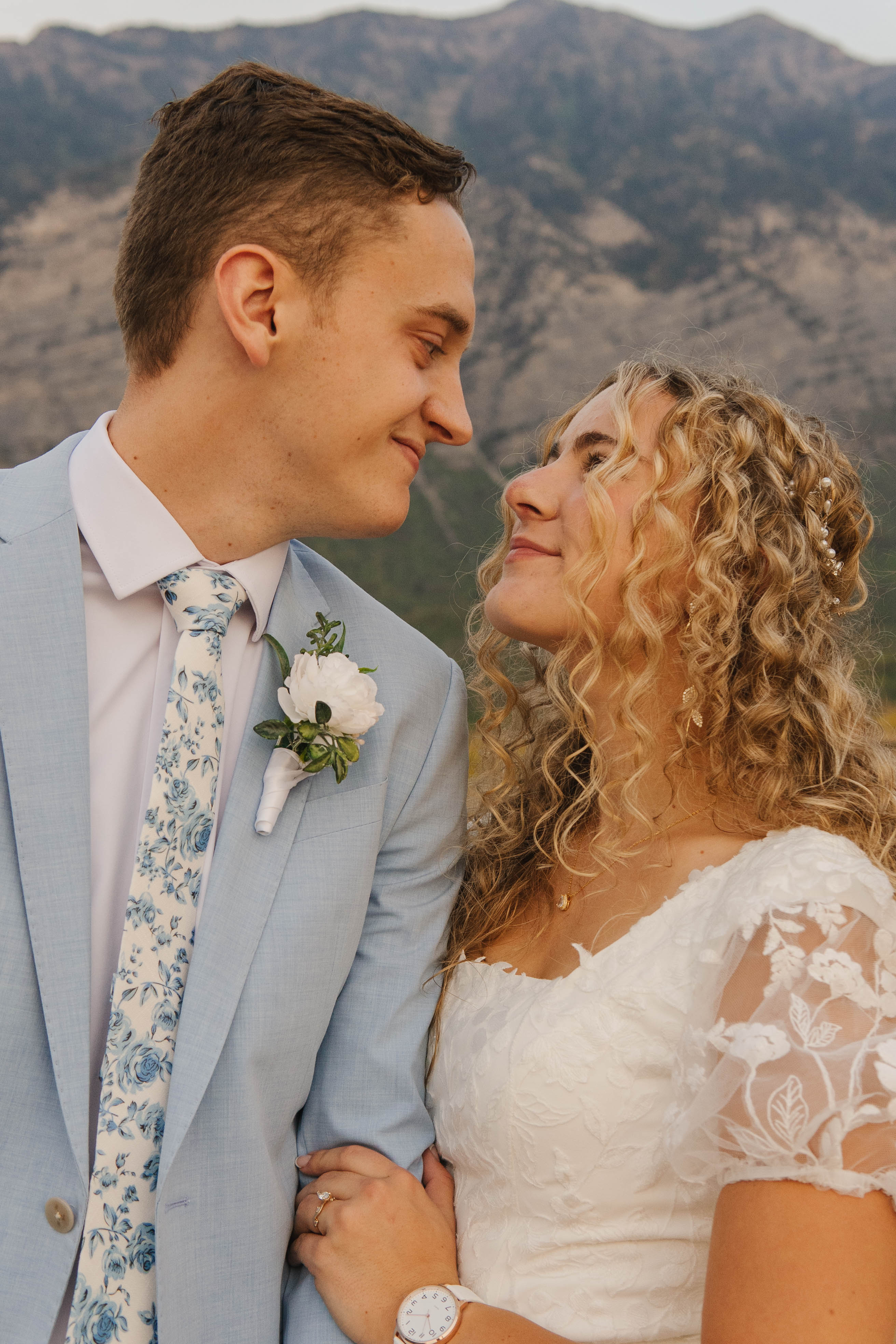 Couple with mountain backdrop